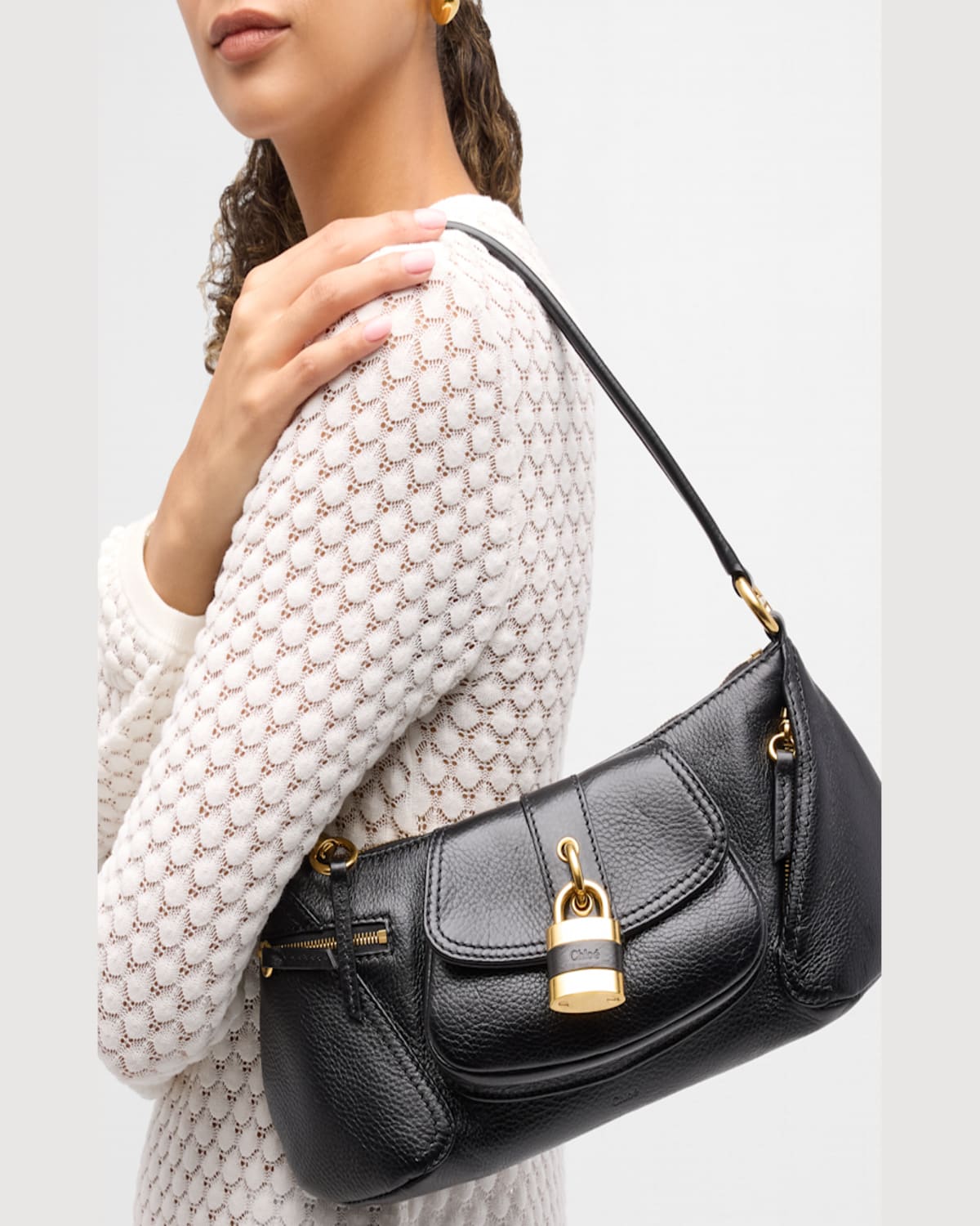 Shop Chloé The 99 Shoulder Bag In Shiny Grained Calfskin In Black