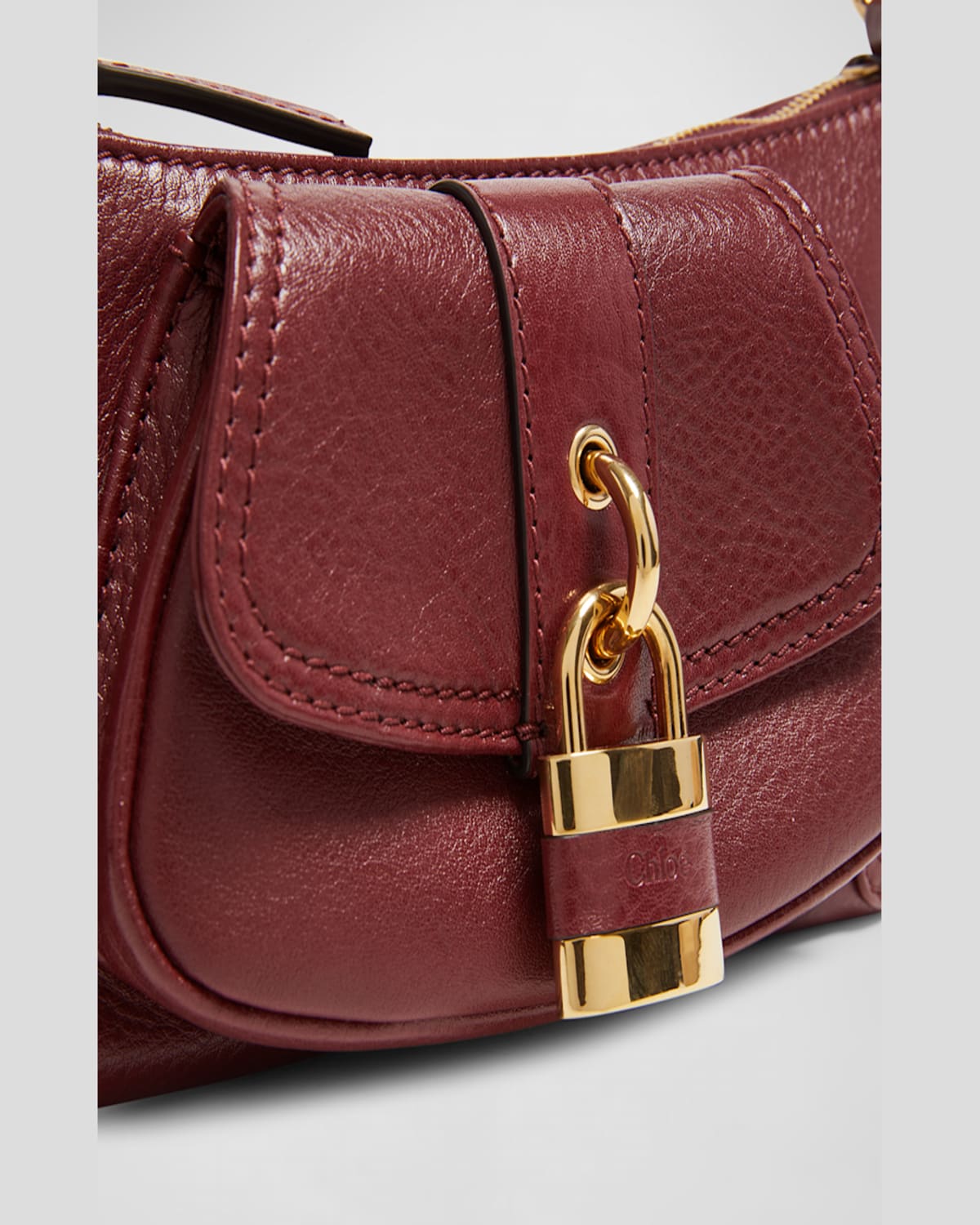 Chloé The 99 Shoulder Bag In Shiny Grained Calfskin In Brunet Red
