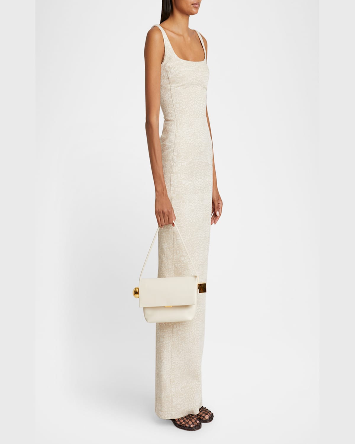 Jacquemus Le Rond Carre Leather Shoulder Bag In Light Ivory