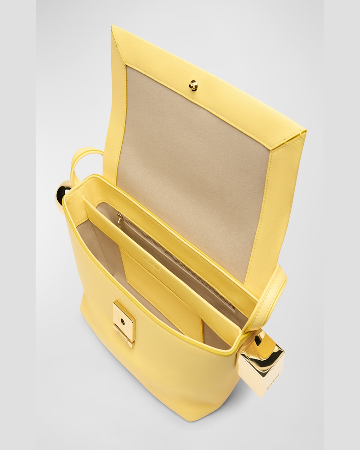 Jacquemus Le Rond Carre Leather Shoulder Bag In Light Yellow