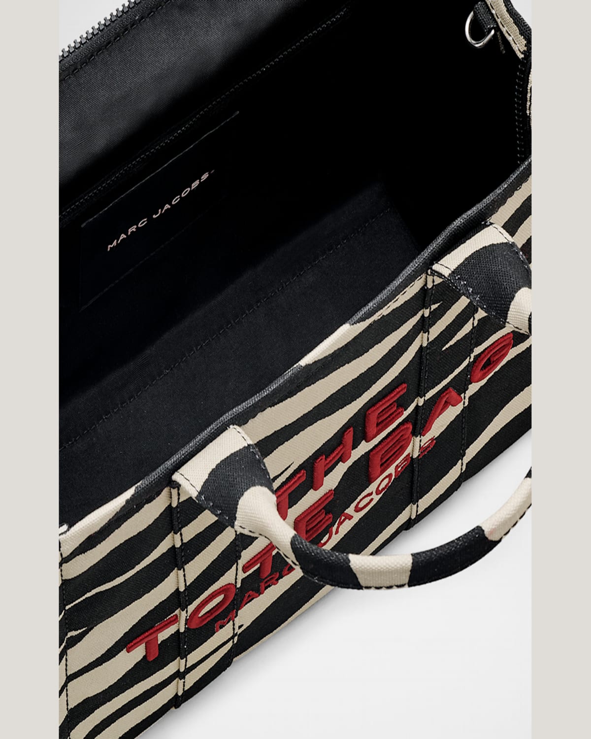 Marc Jacobs The Medium Zebra Canvas Tote Bag In Blackwhite