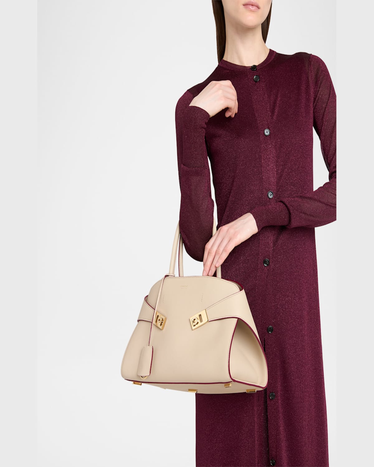 Ferragamo Medium Hug Crossbody Bag In Stone
