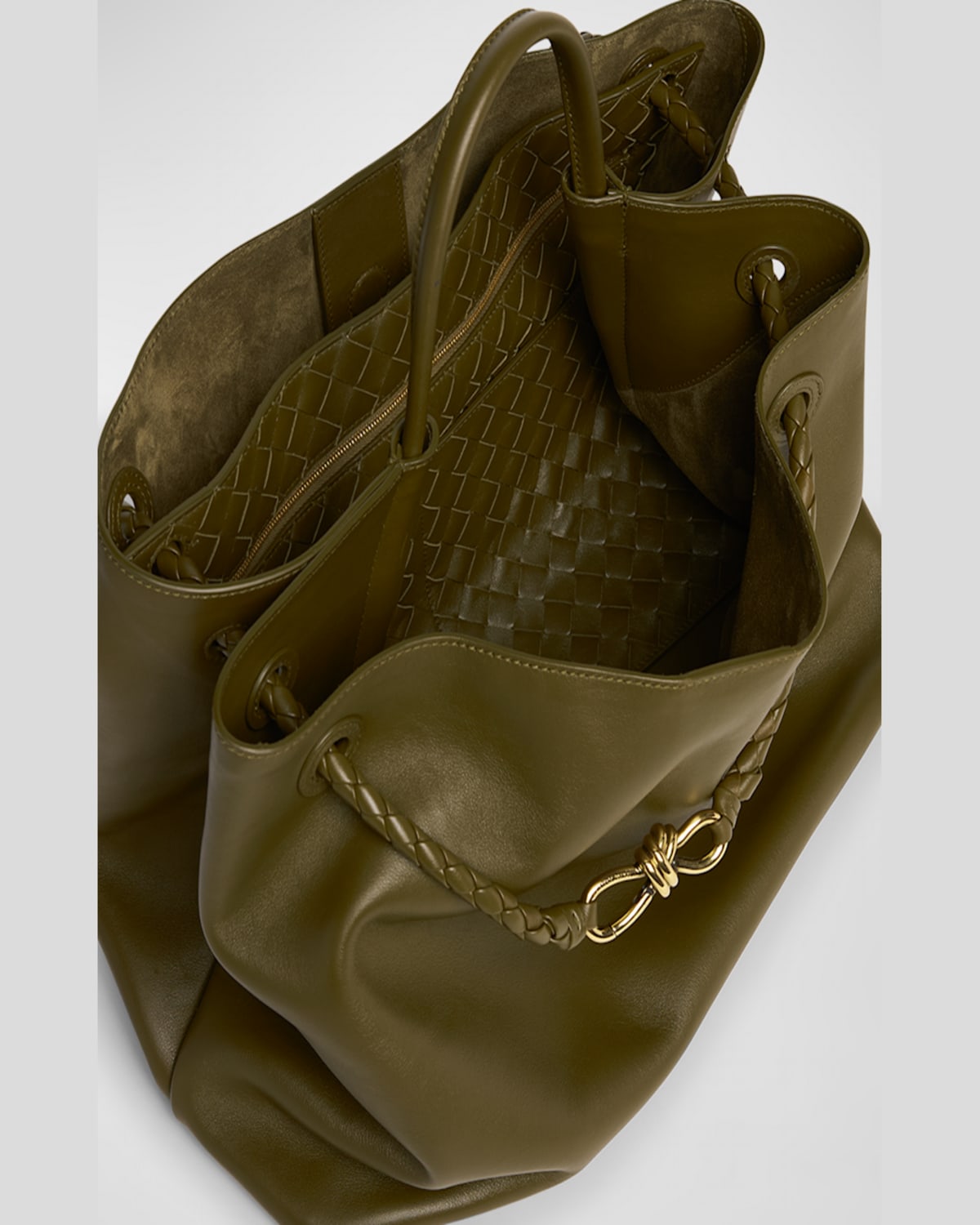 Bottega Veneta Andiamo Large Leather Tote Bag In Olive Oil
