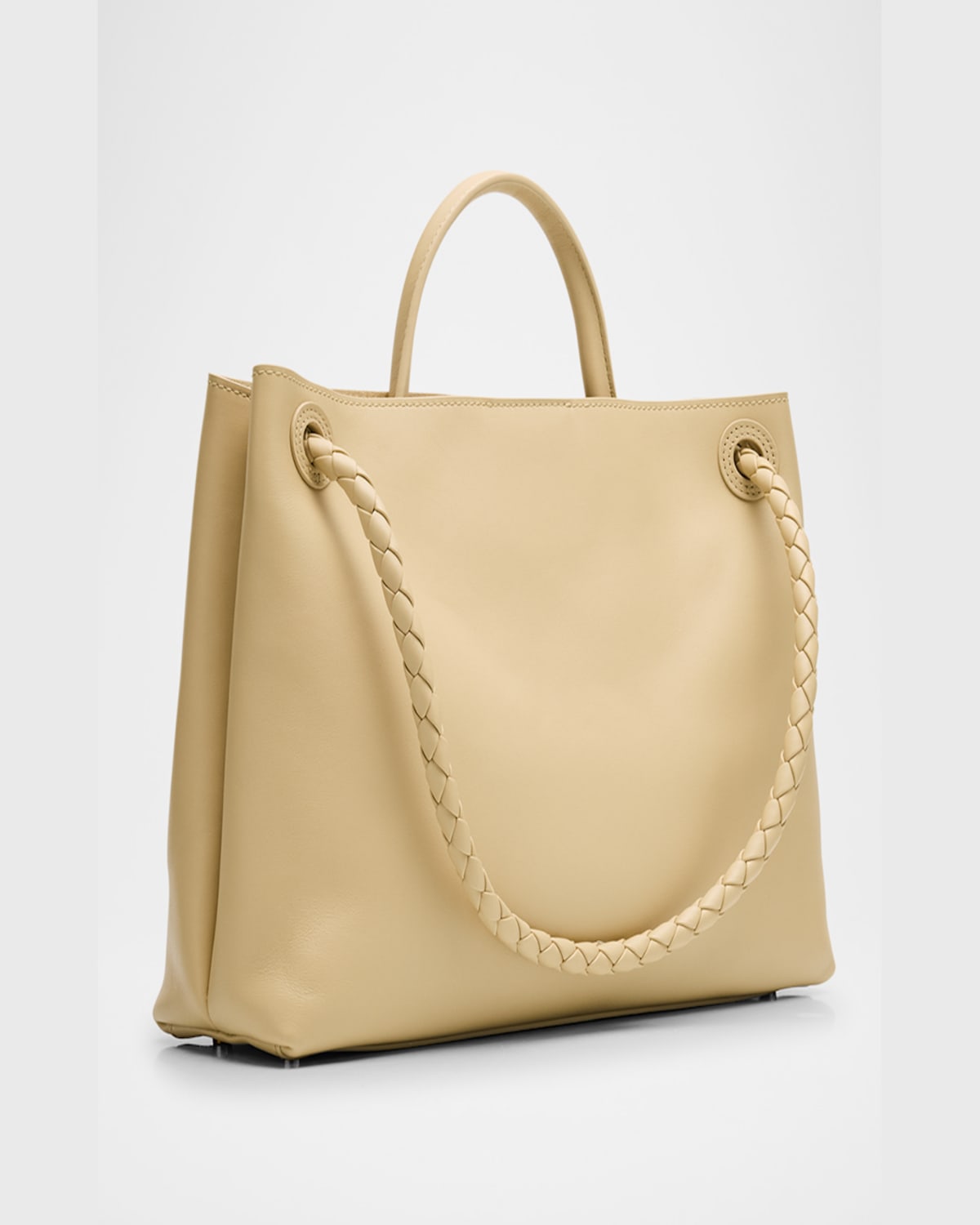 Bottega Veneta Andiamo Medium Leather Tote Bag In Butterscotch