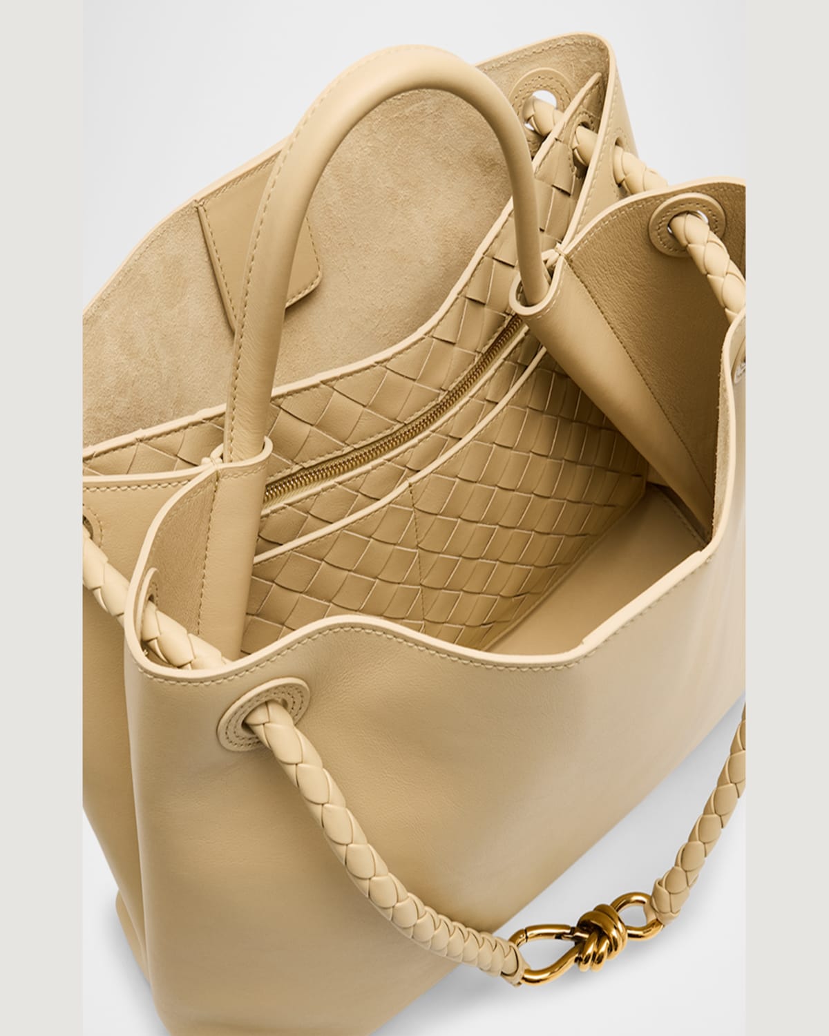 Bottega Veneta Andiamo Medium Leather Tote Bag In Butterscotch
