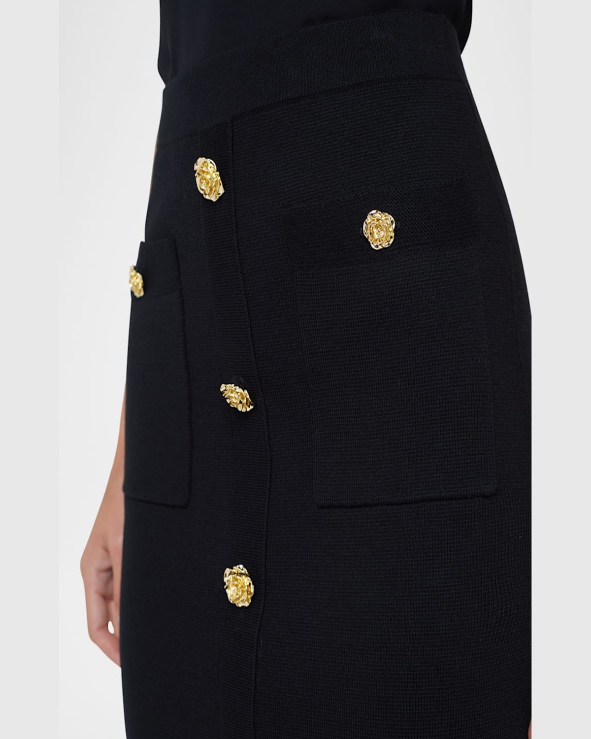 L AGENCE AMIRA KNIT BUTTONED KNEE-LENGTH SKIRT 