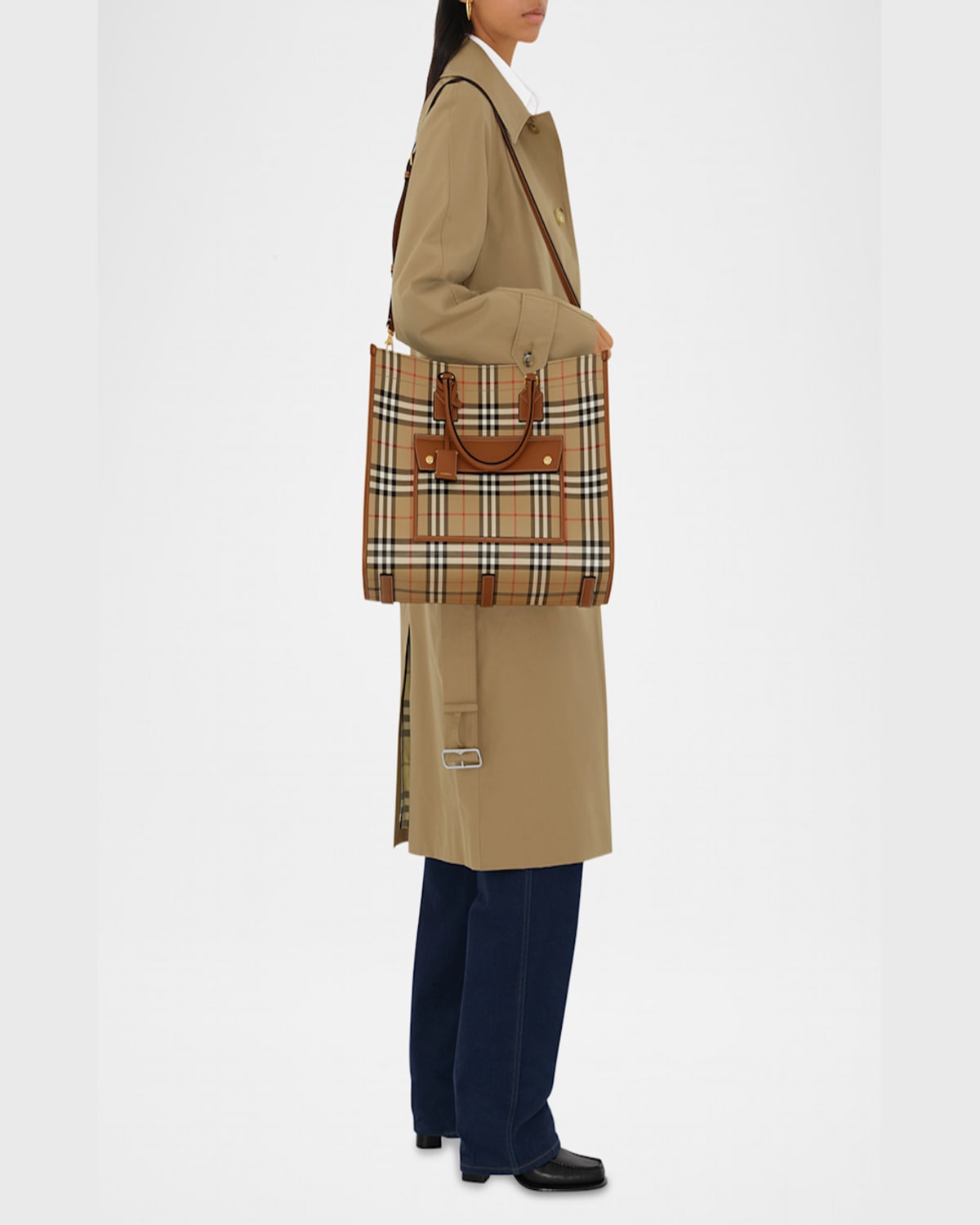 Burberry Freya Check Tote Bag In Vintage Check Briar Brown