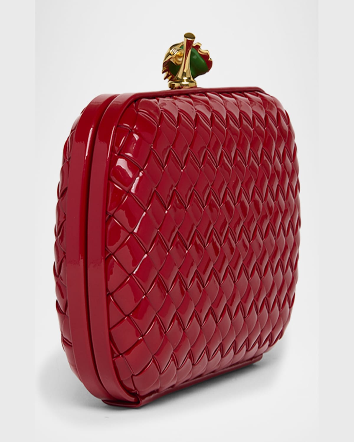 Bottega Veneta Borsa Knot Intrecciato Patent Leather Clutch In Apple Candy