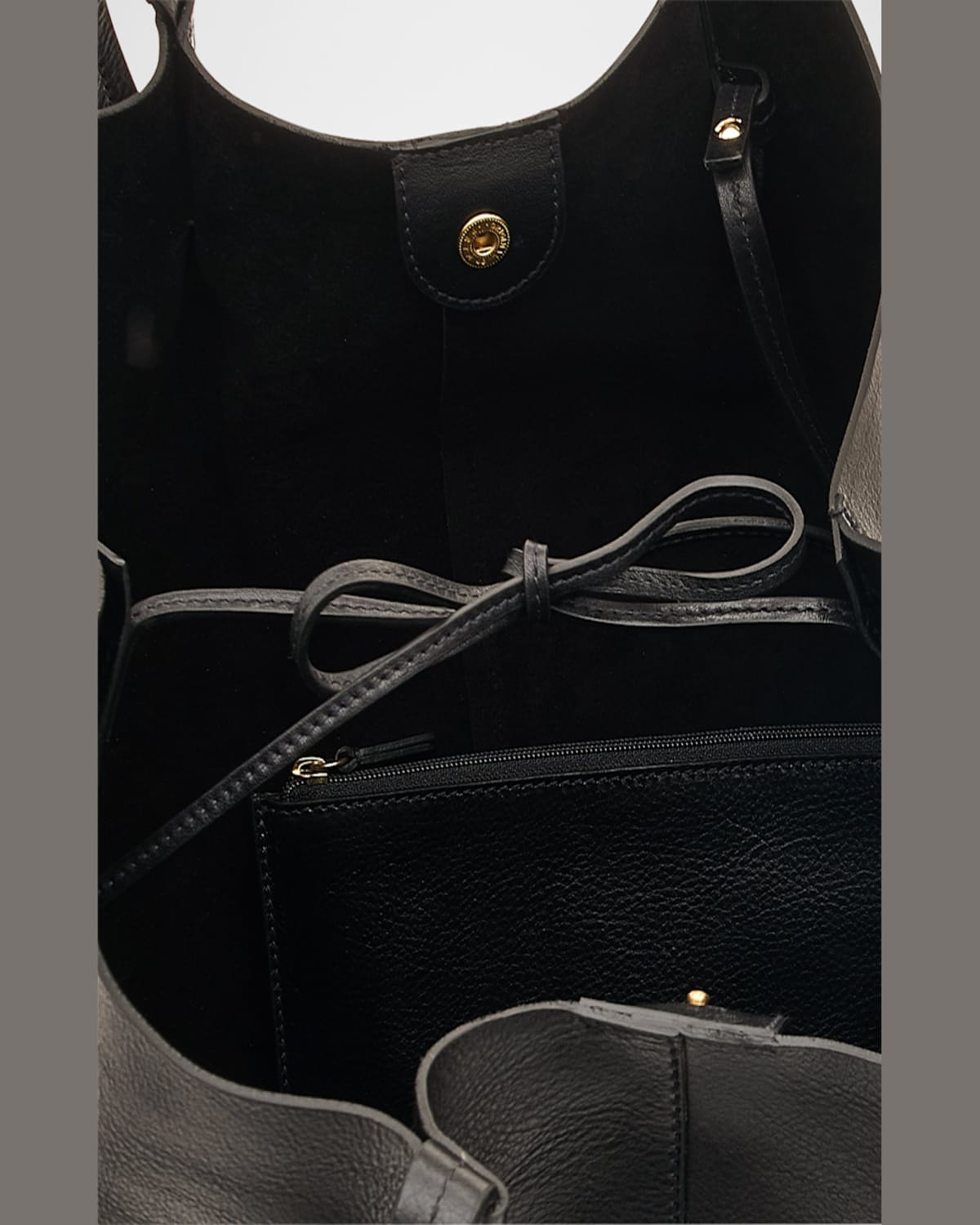 Il Bisonte Nina Pleated Leather Tote Bag In Black