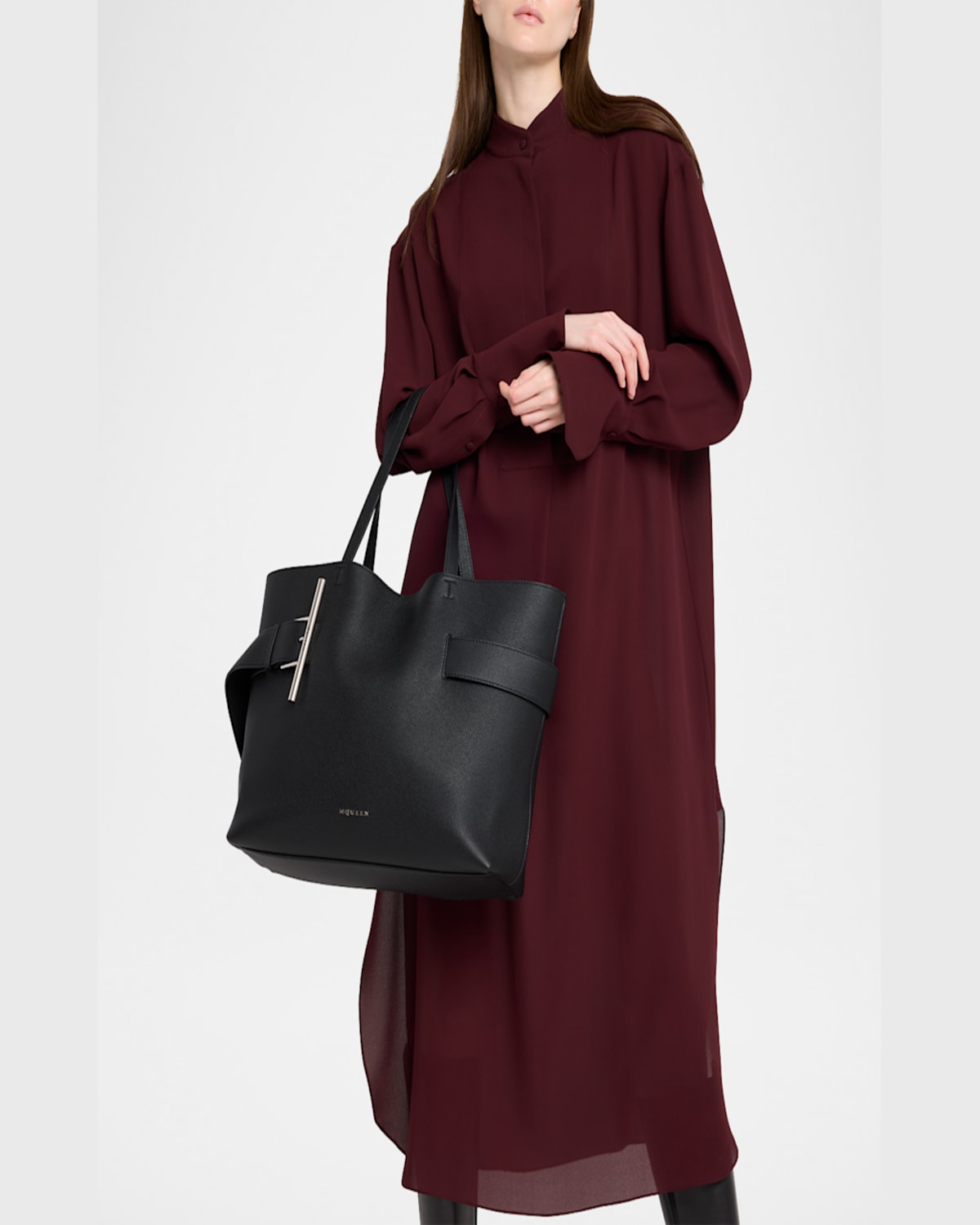 Alexander Mcqueen T-bar Sling Calf Leather Tote Bag In Black