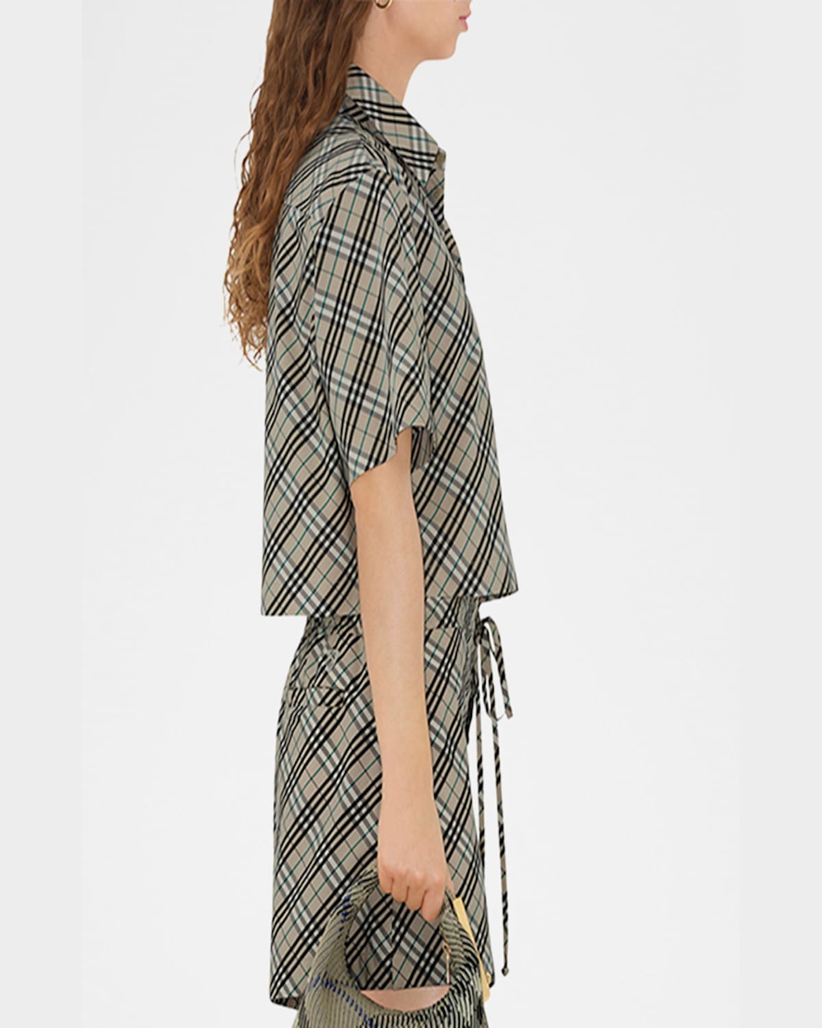 Burberry Check Short-sleeve Crop Button-down Shirt In Husk Ip Check