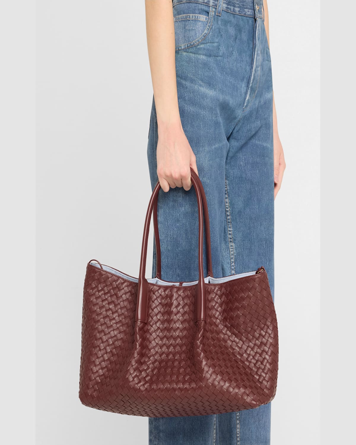 Bottega Veneta Pinacoteca Medium Leather Tote Bag In Madder Brown