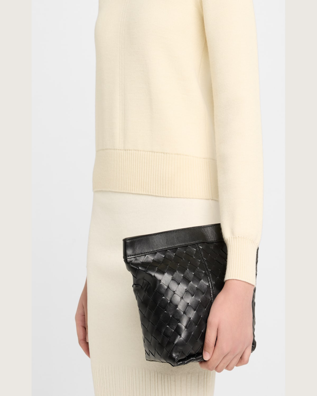 Bottega Veneta Pouch Bag In Black
