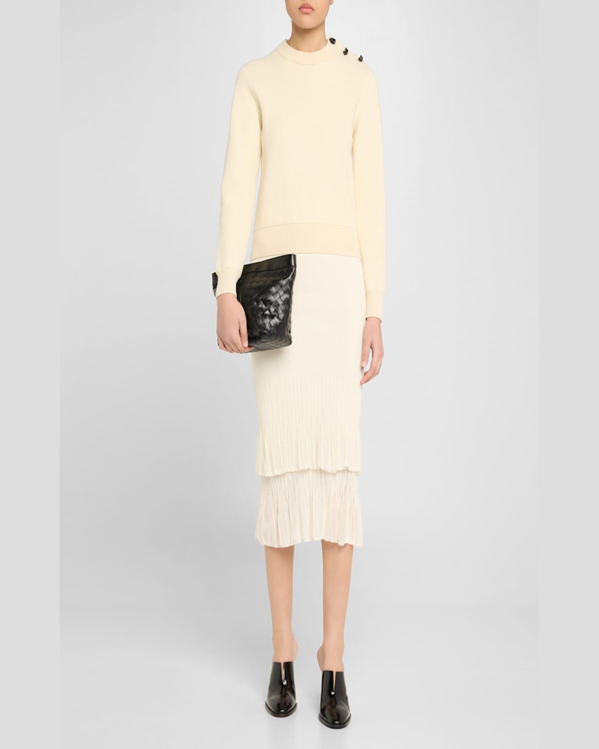 Bottega Veneta Pouch Bag In Black