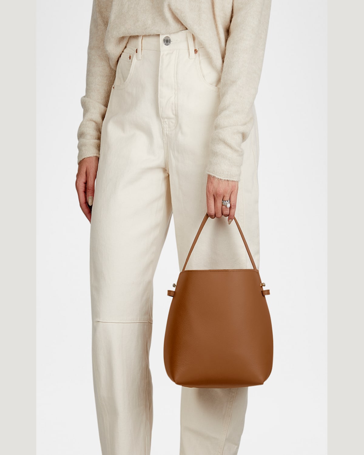 Gigi New York Selena Leather Bucket Bag In British Tan