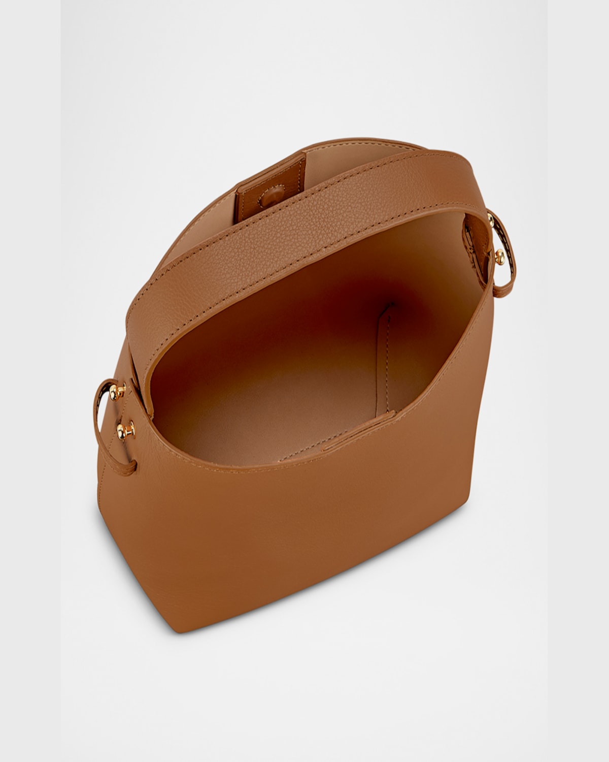Gigi New York Selena Leather Bucket Bag In British Tan