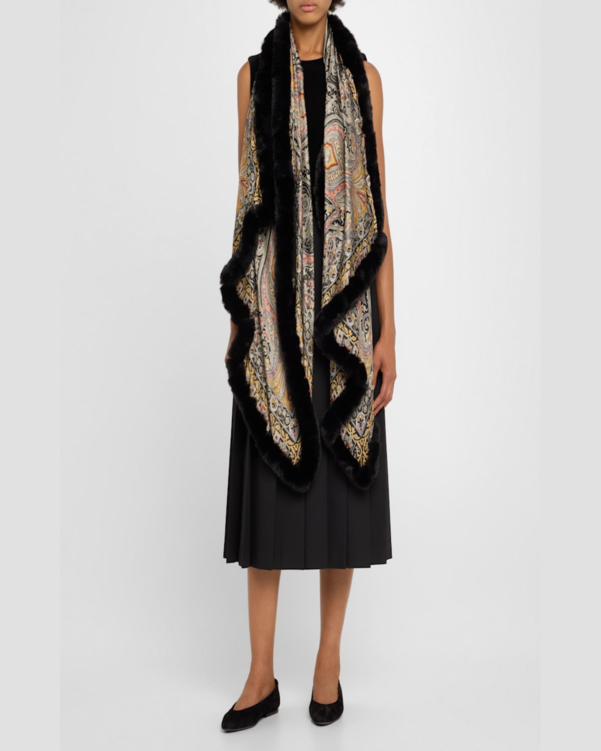 La Fiorentina Paisley-print Wrap With Faux Fur Trim In Black