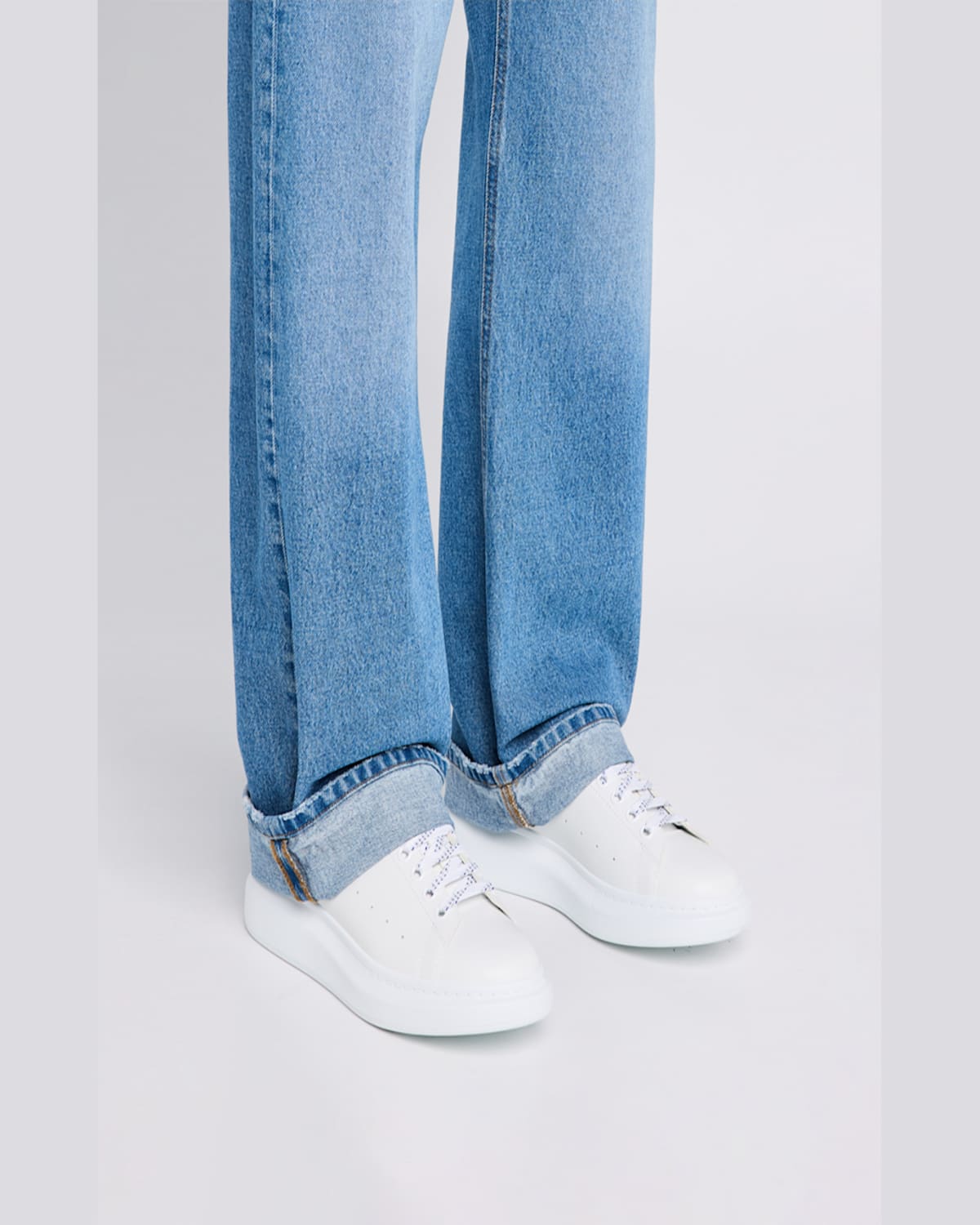 Alexander Mcqueen Men's Larry Leather And Velour Low-top Sneakers In Blue/wht