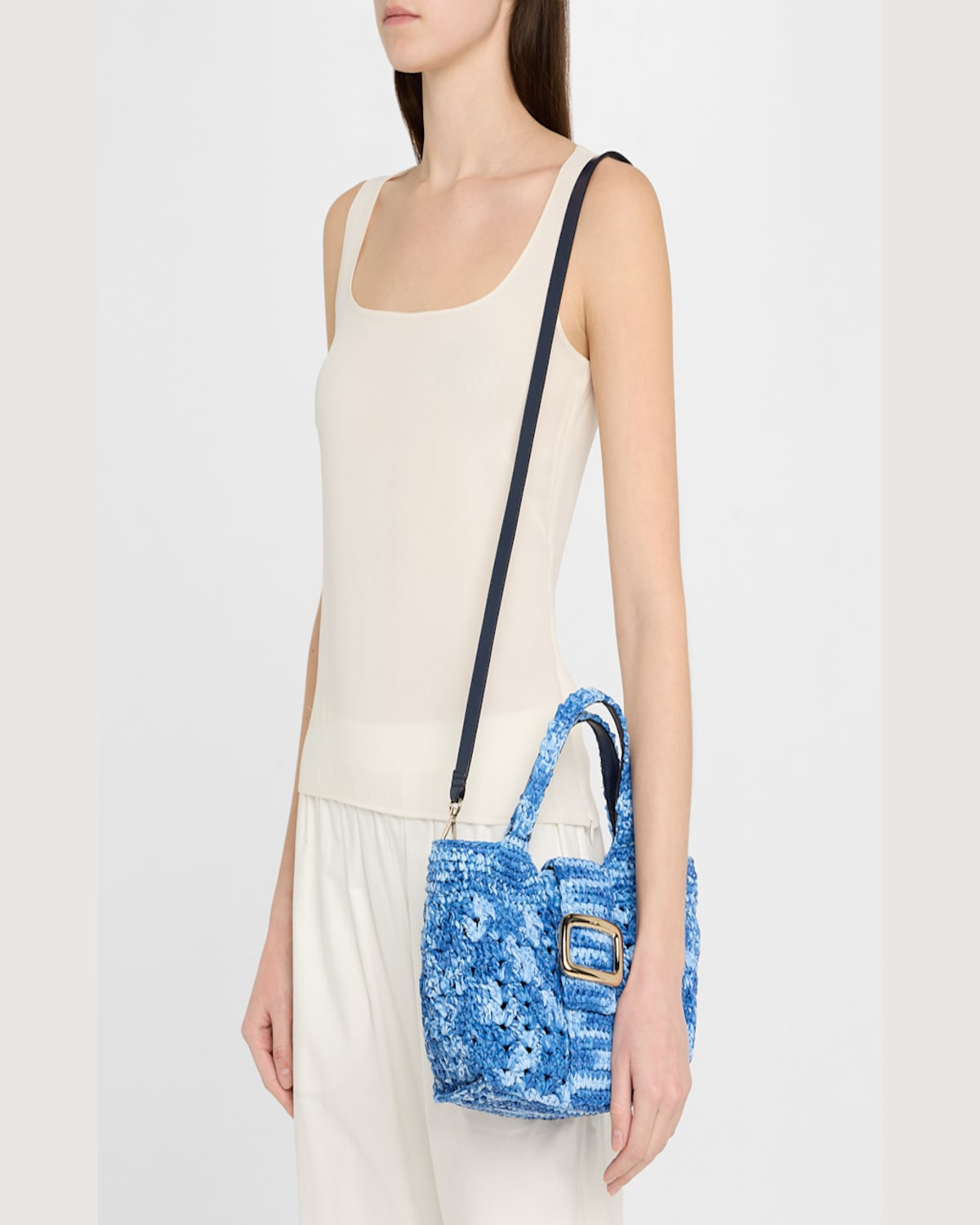 Roger Vivier Grand Viv Choc Crochet Raffia Top-handle Bag In Denim