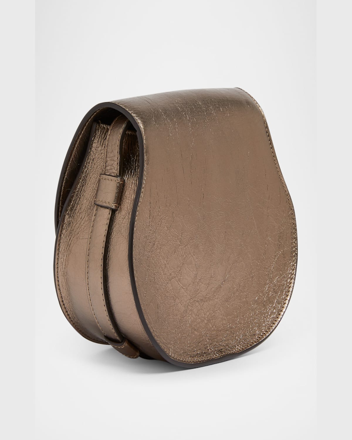 Chloé Marcie Small Saddle Crossbody Bag In Metallic Leather In 074 Shiny Grey