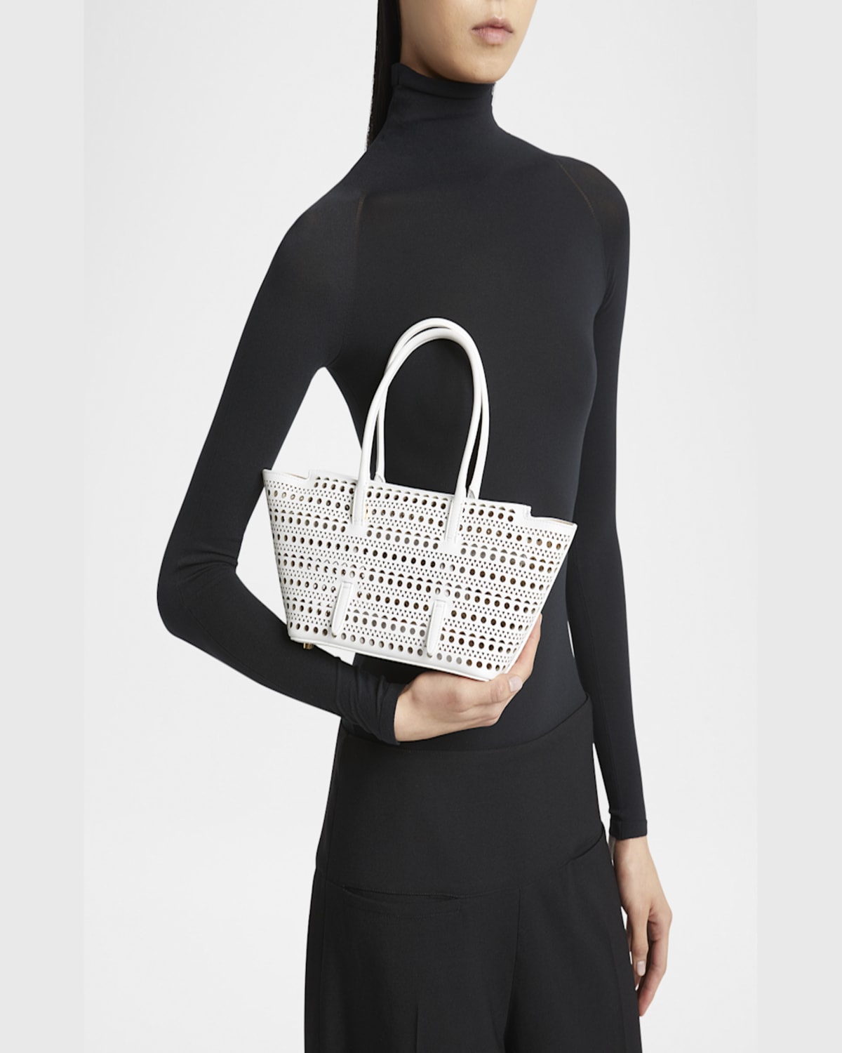 Alaïa Alaia Neo Mina 20 Bag In Vienne Calfskin In 010 Blanc Optique