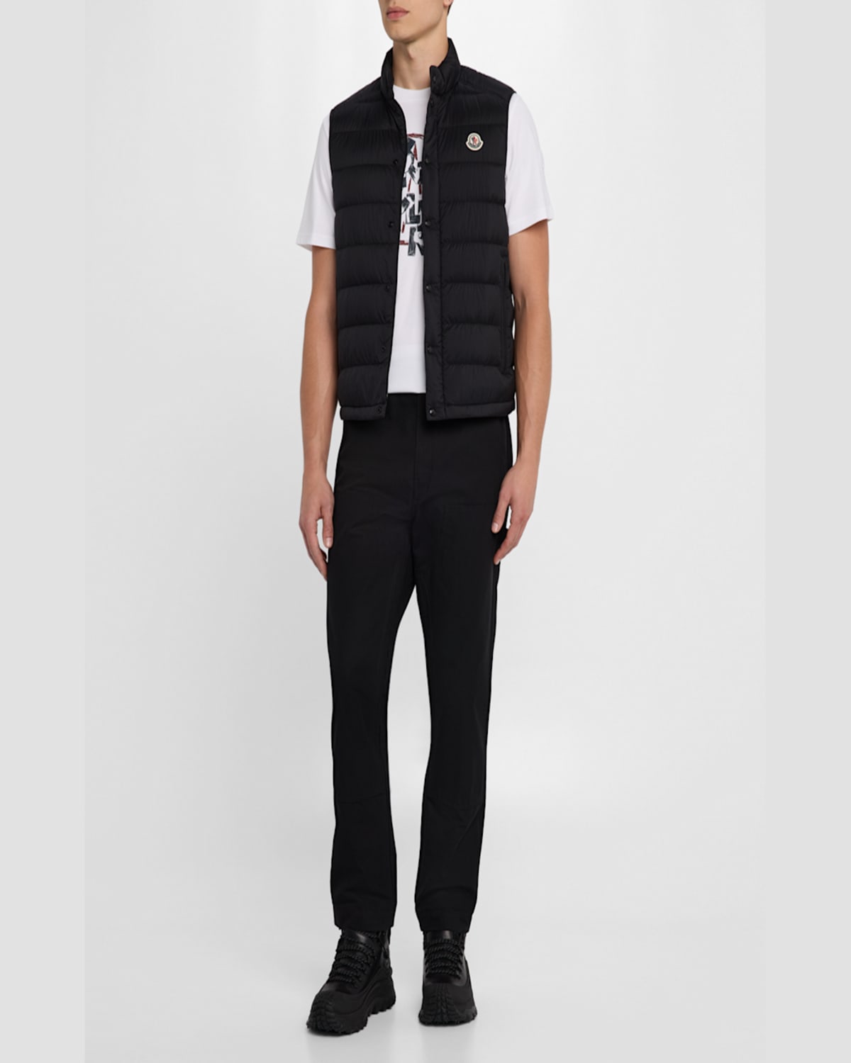 Moncler Barthe Padded Bodywarmer In Black