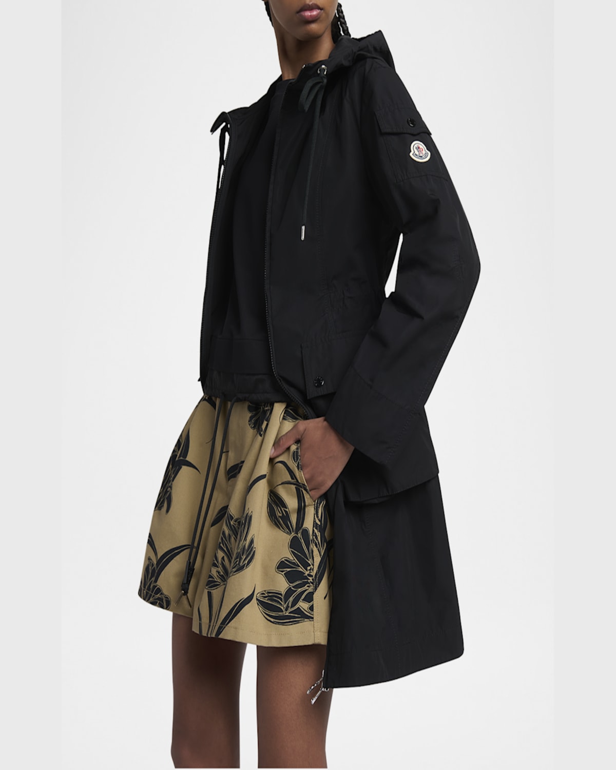 Moncler Laerte Long Hooded Parka In Black