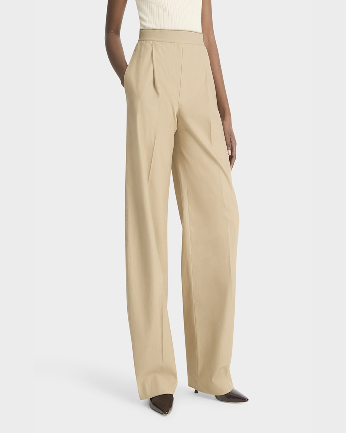 Vince Mid-rise Pleated Wide-leg Pants In Dune Stone