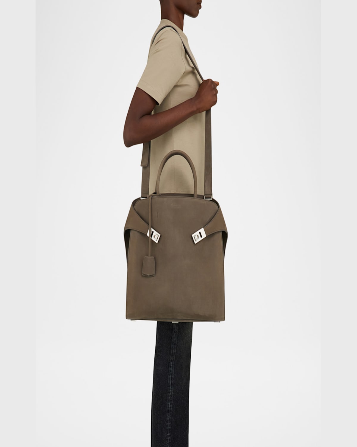 FERRAGAMO MEN'S HUG HAMMERED CALFSKIN TOTE BAG 