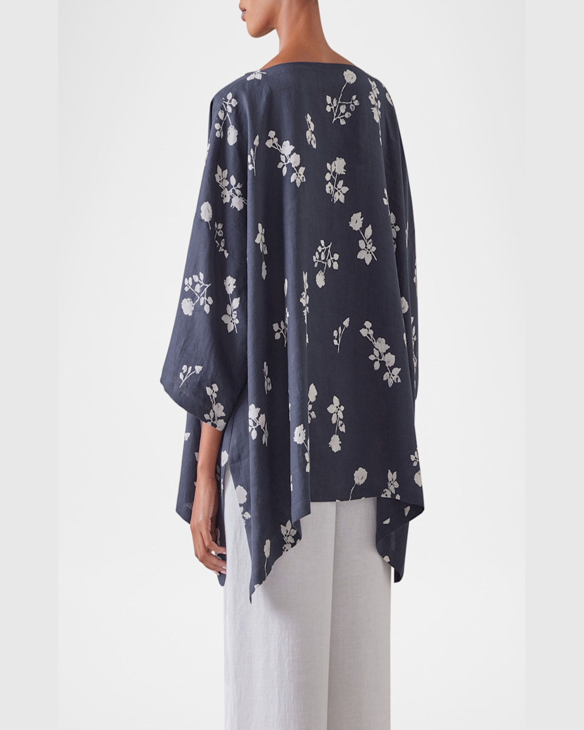 Shop Eskandar Dps Scoop-neck 3/4-sleeve Top (mid Plus Length) In Navy