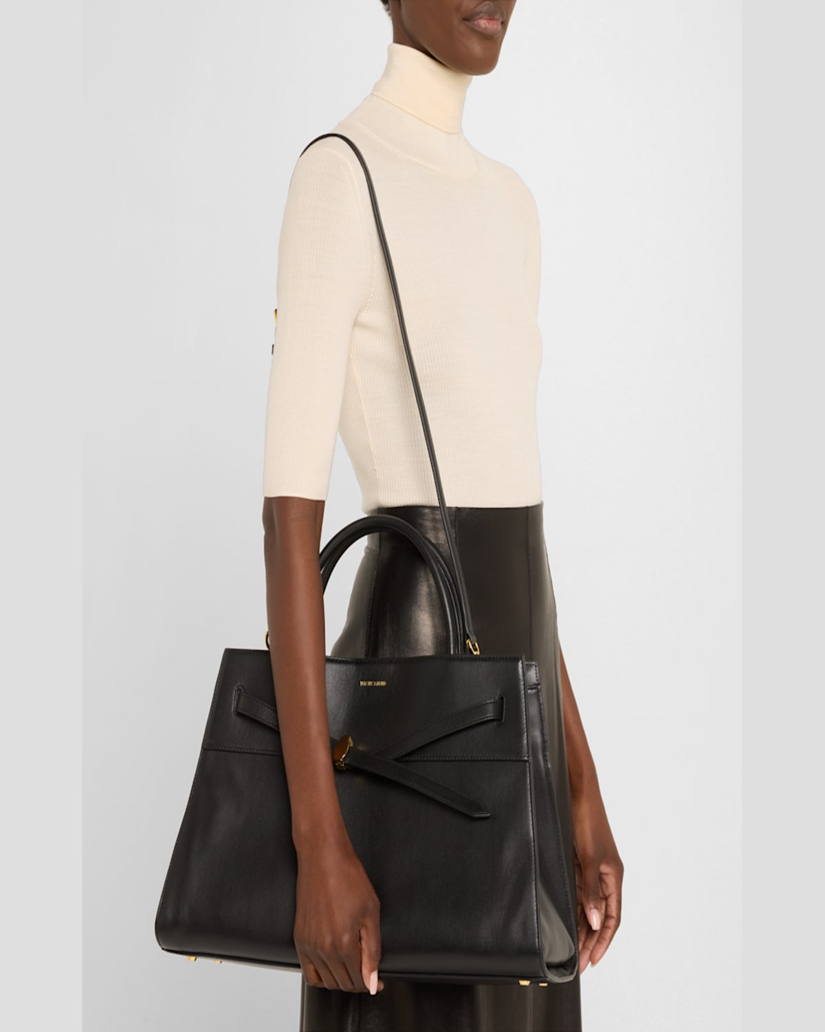 Veronica Beard Dash Large Leather Crossbody Bag In Black