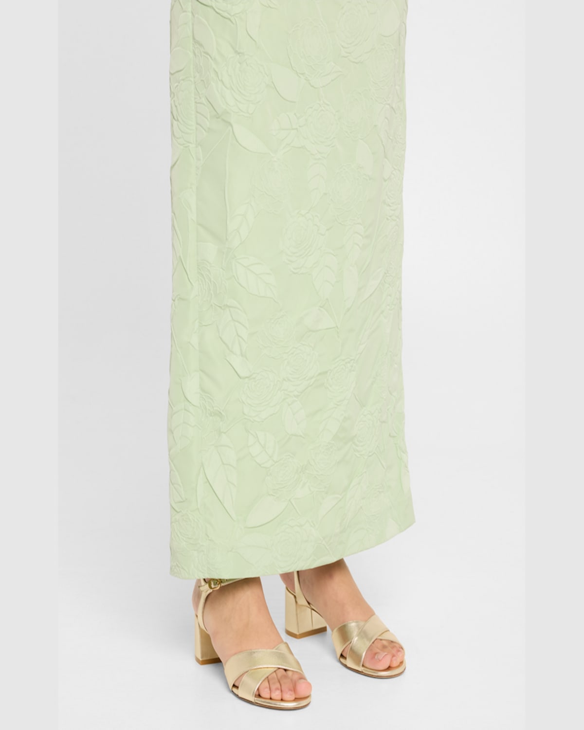 STUART WEITZMAN DAYNA METALLIC LEATHER CRISSCROSS SANDALS