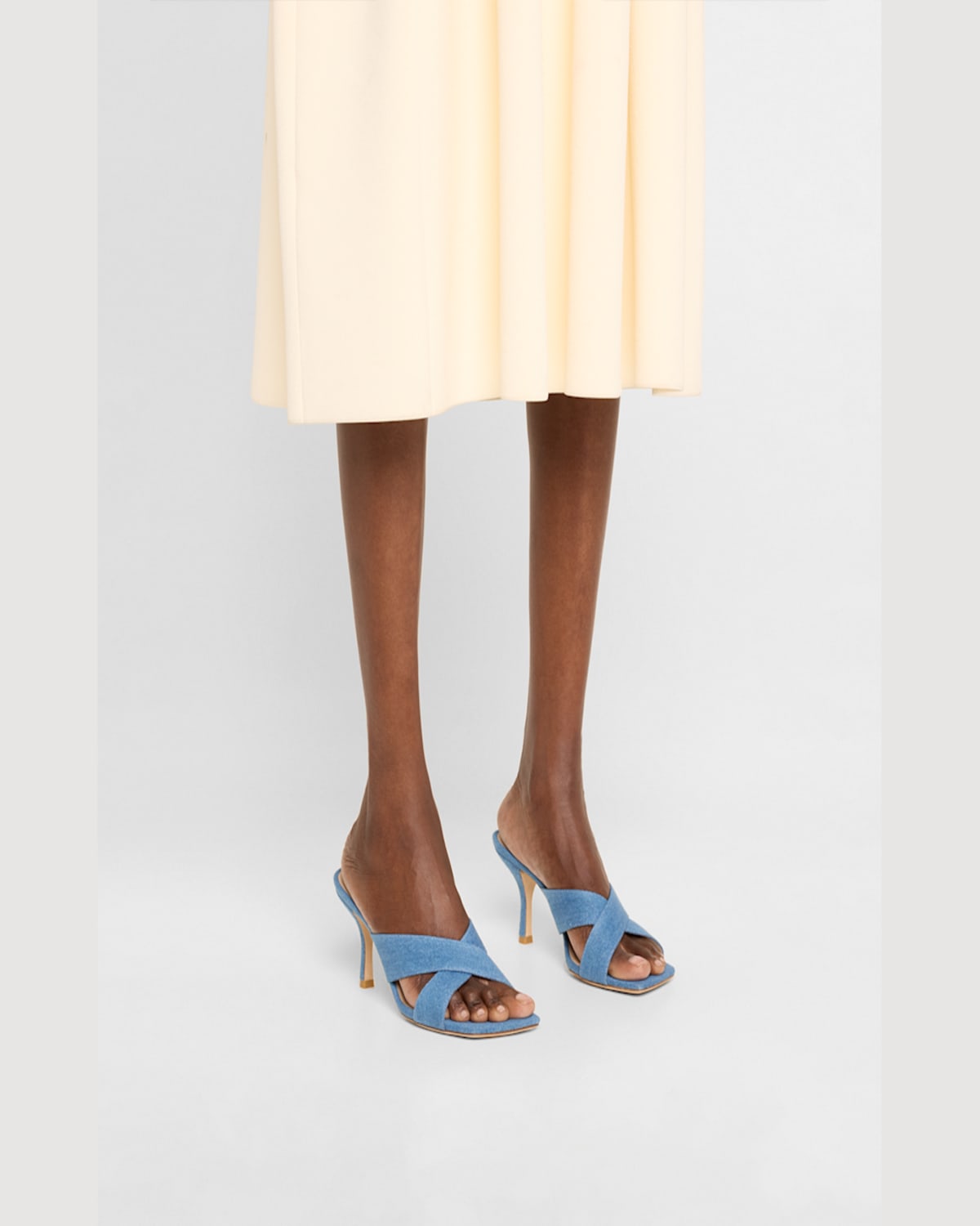 Stuart Weitzman Dayna Denim Crisscross Slide Sandals In Washed