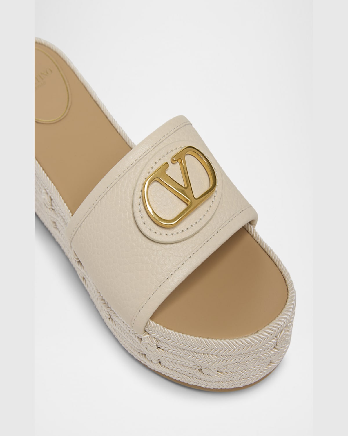 Valentino Leather Vlogo Medallion Platform Espadrilles In I16 Light Ivory