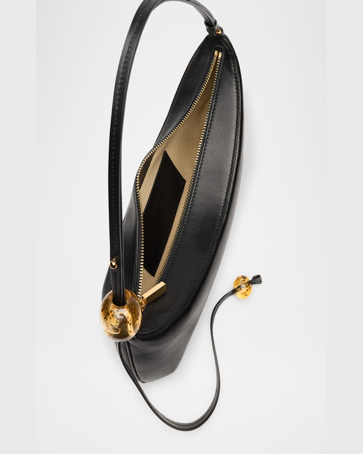 Jacquemus Le Grand Bisou Perle Leather Shoulder Bag In Black