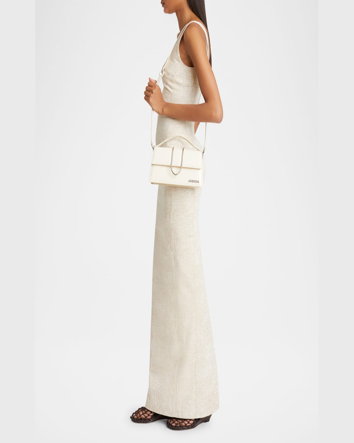 Jacquemus Le Grand Bambino Leather Shoulder Bag In Light Ivory
