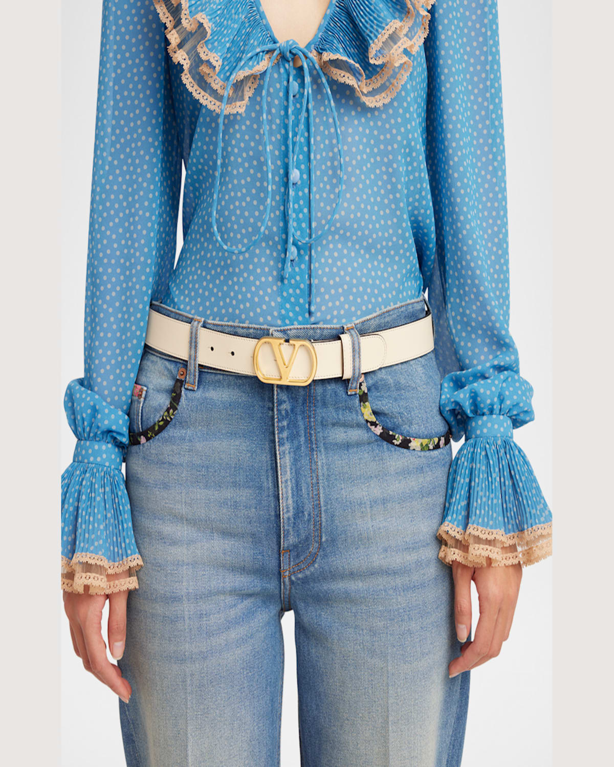 Valentino Garavani Vlogo Signature Belt In Shiny Calfskin 30 Mm Woman Ivory 095 In Wu2 Deep Caramel