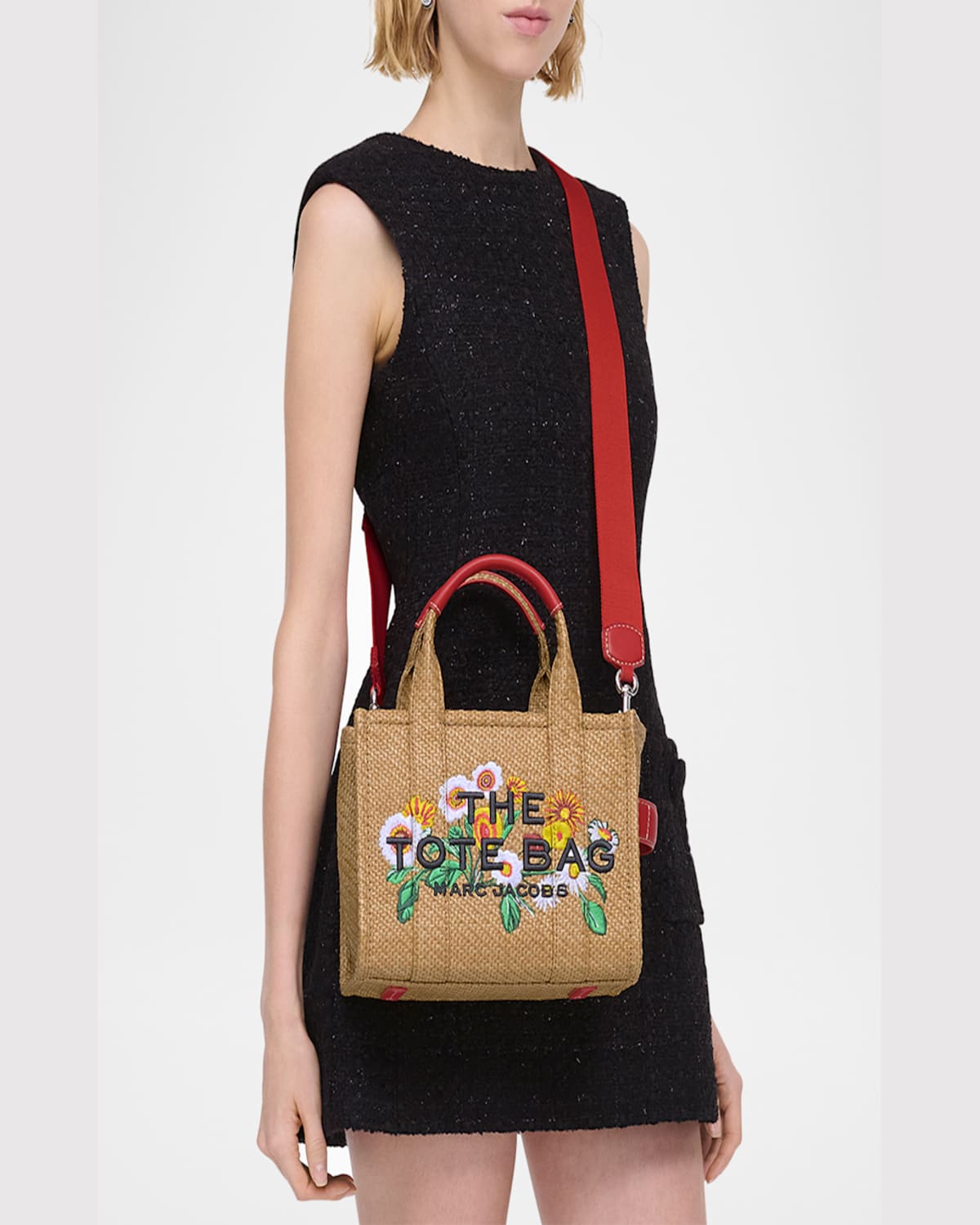 Marc Jacobs The Medium Daisy Tote Bag In Beige Caramel Brown In Natural