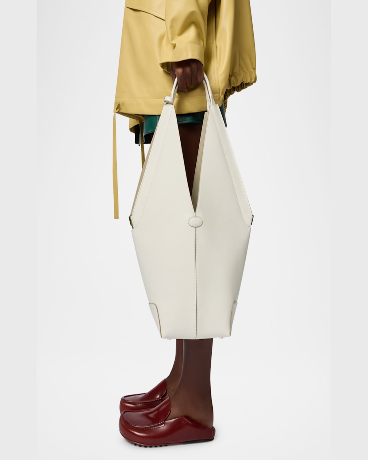 Tod's Small Sacca Leather Bucket Bag