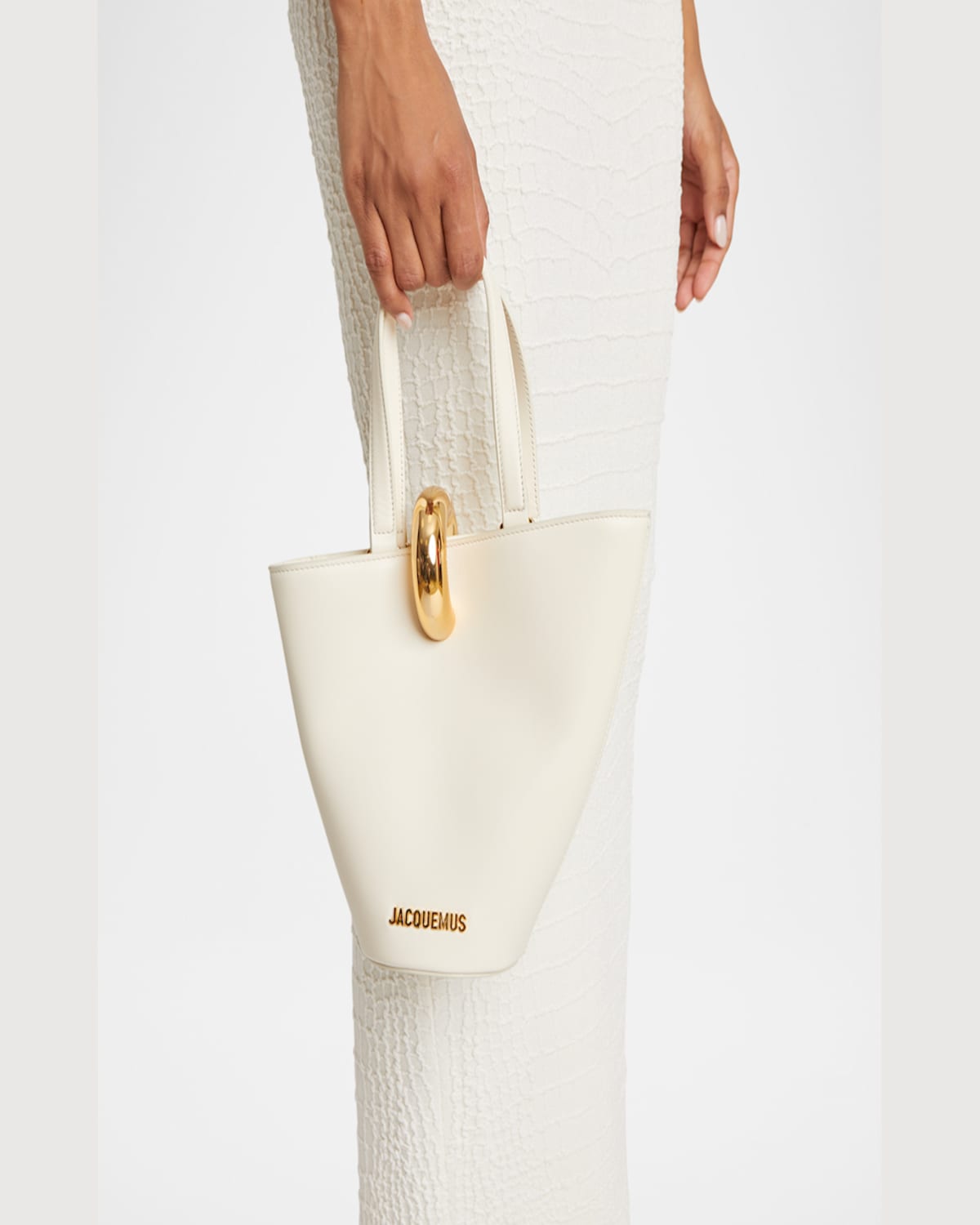 Jacquemus Le Petit Bambola Leather Bucket Bag In Light Ivory