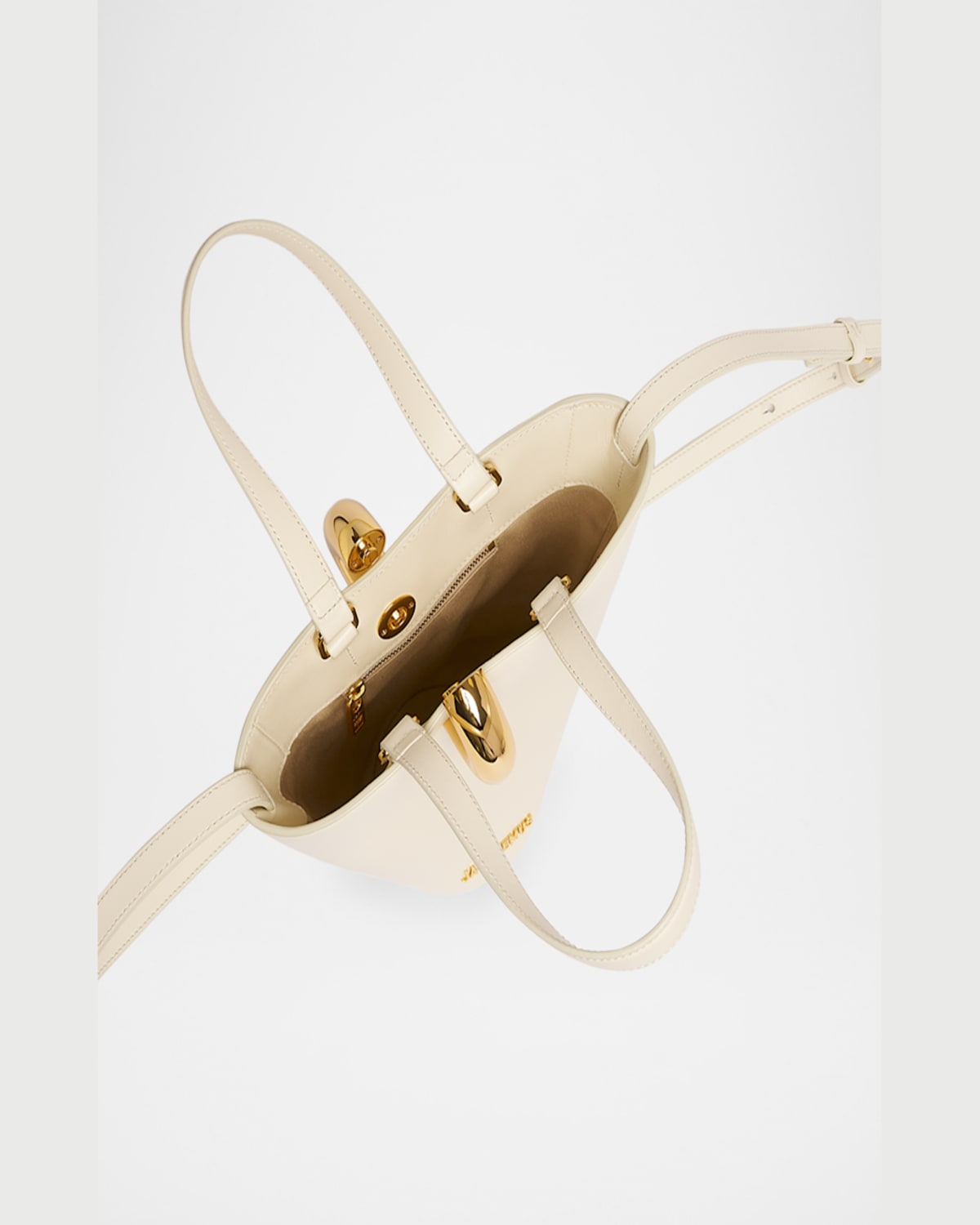 Jacquemus Le Petit Bambola Leather Bucket Bag In Light Ivory