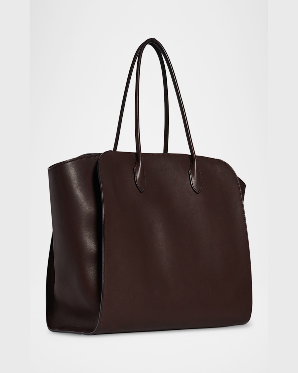 The Row Marlo 17 Tote Bag In Saddle Leather