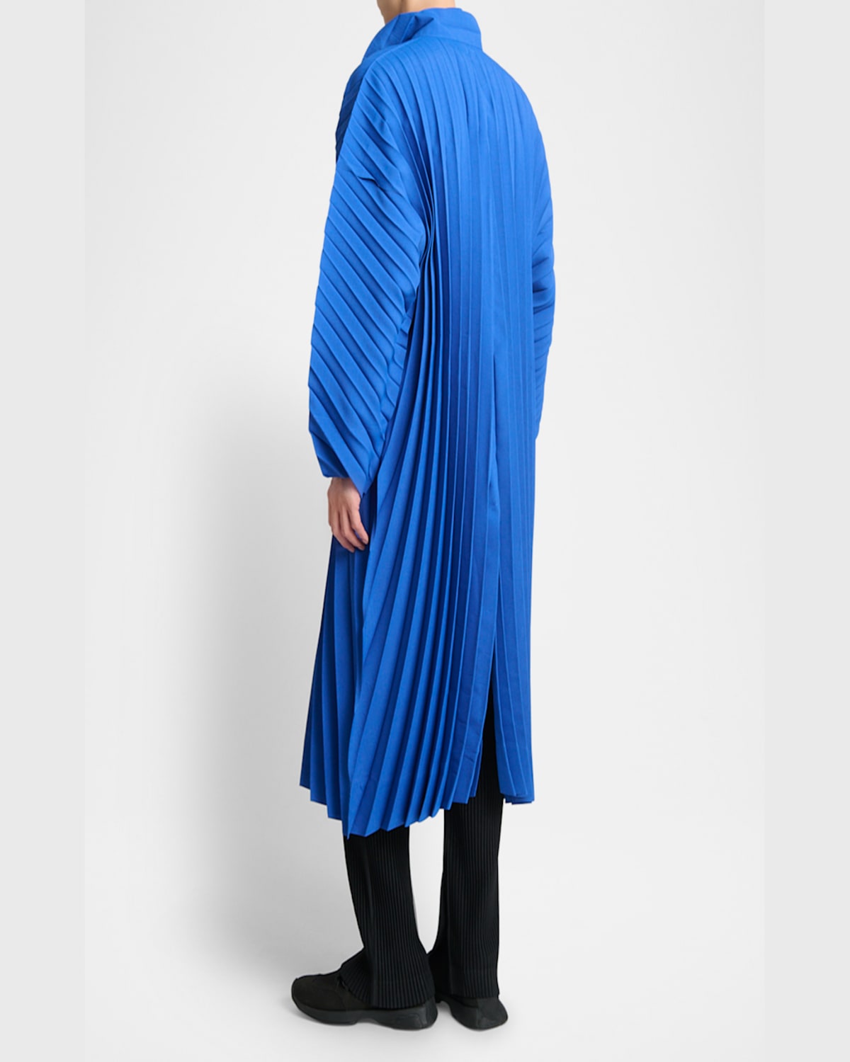ISSEY MIYAKE MEN'S PLEATED EDGE COAT 