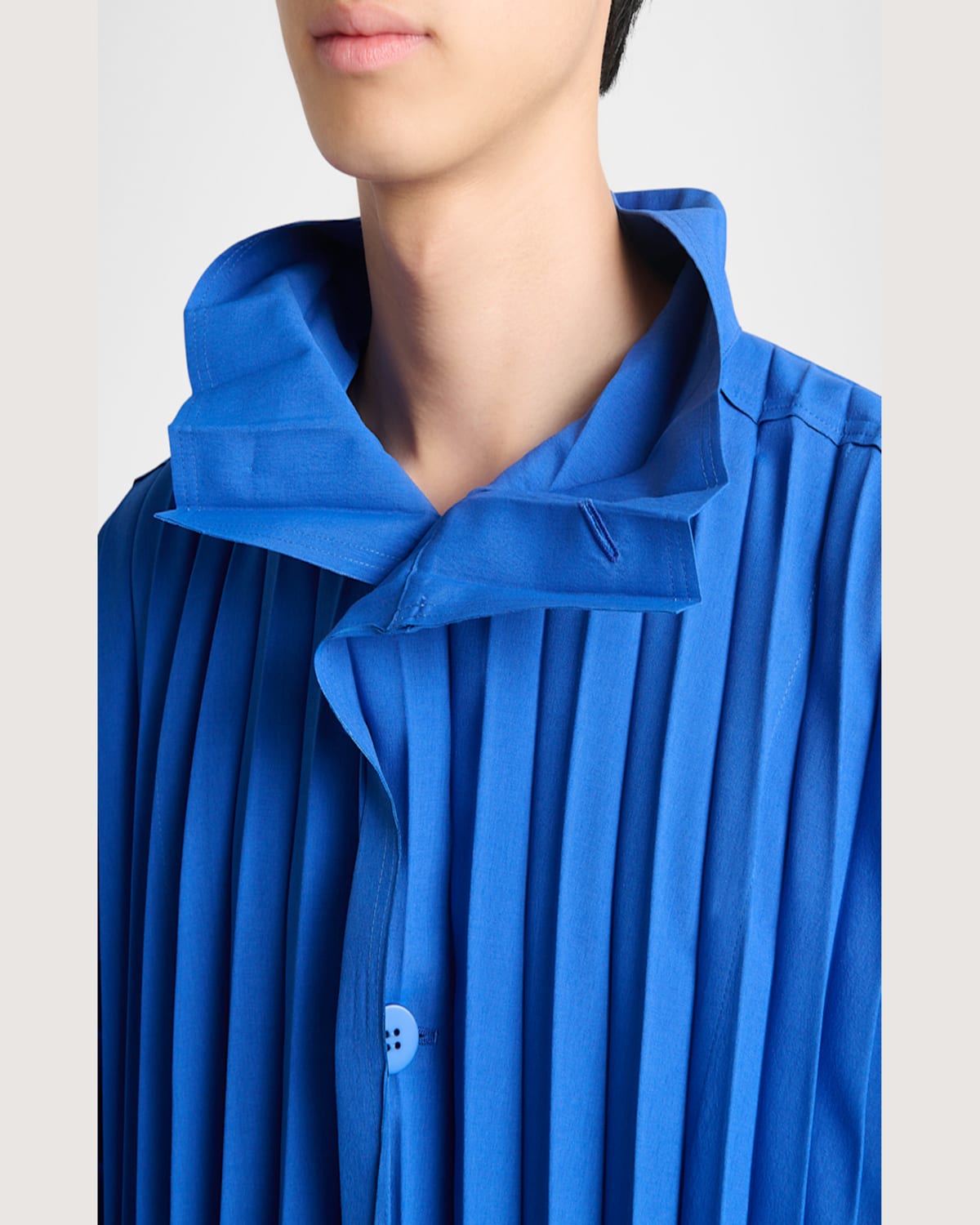 ISSEY MIYAKE MEN'S PLEATED EDGE COAT 