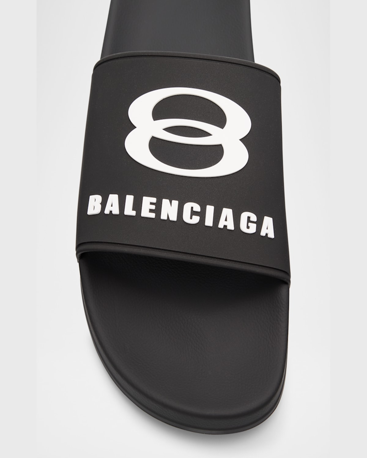 Balenciaga Rubber Slide Sandals For The Pool Men In 1090 Black/white
