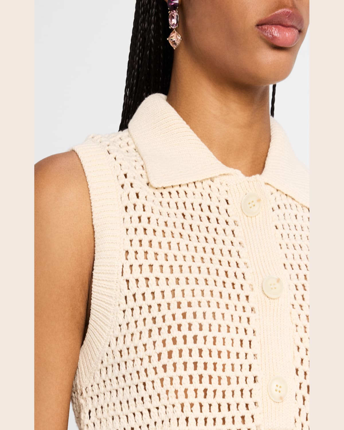 Frame Openwork Sleeveless Polo Sweater In Cream