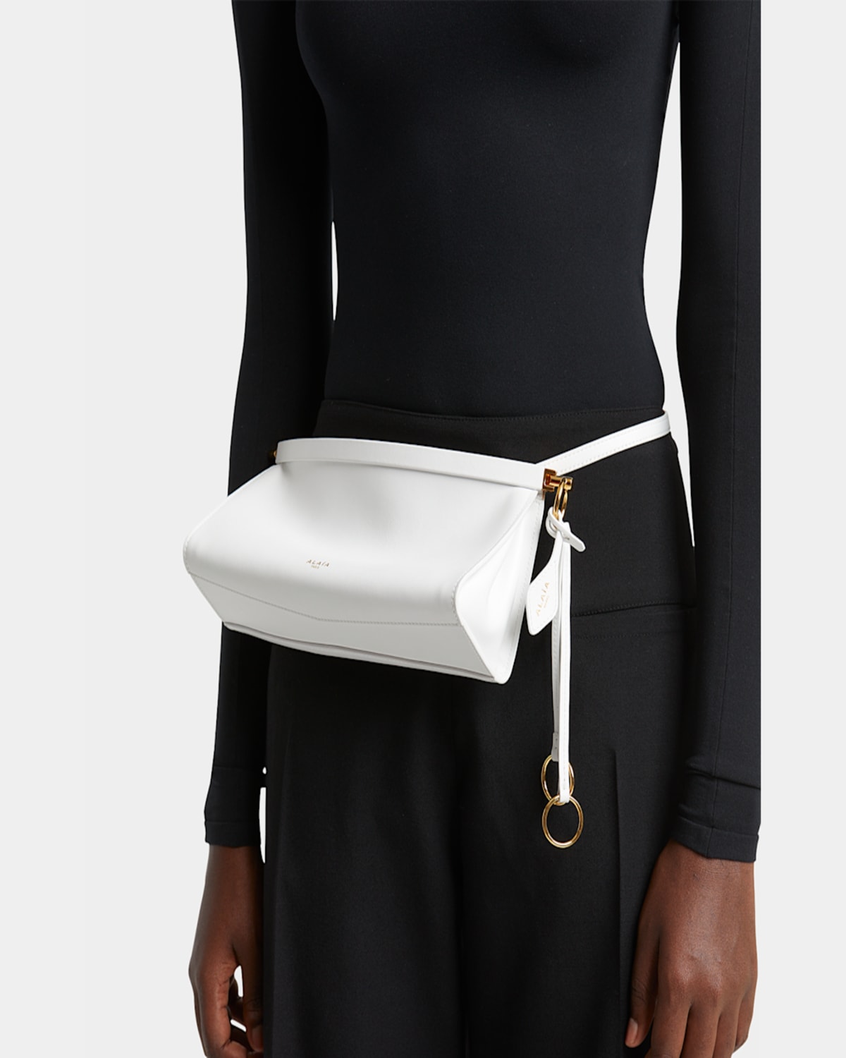 Shop Alaïa Le Click Small Shoulder Bag In Glossy Leather In 999 Noir