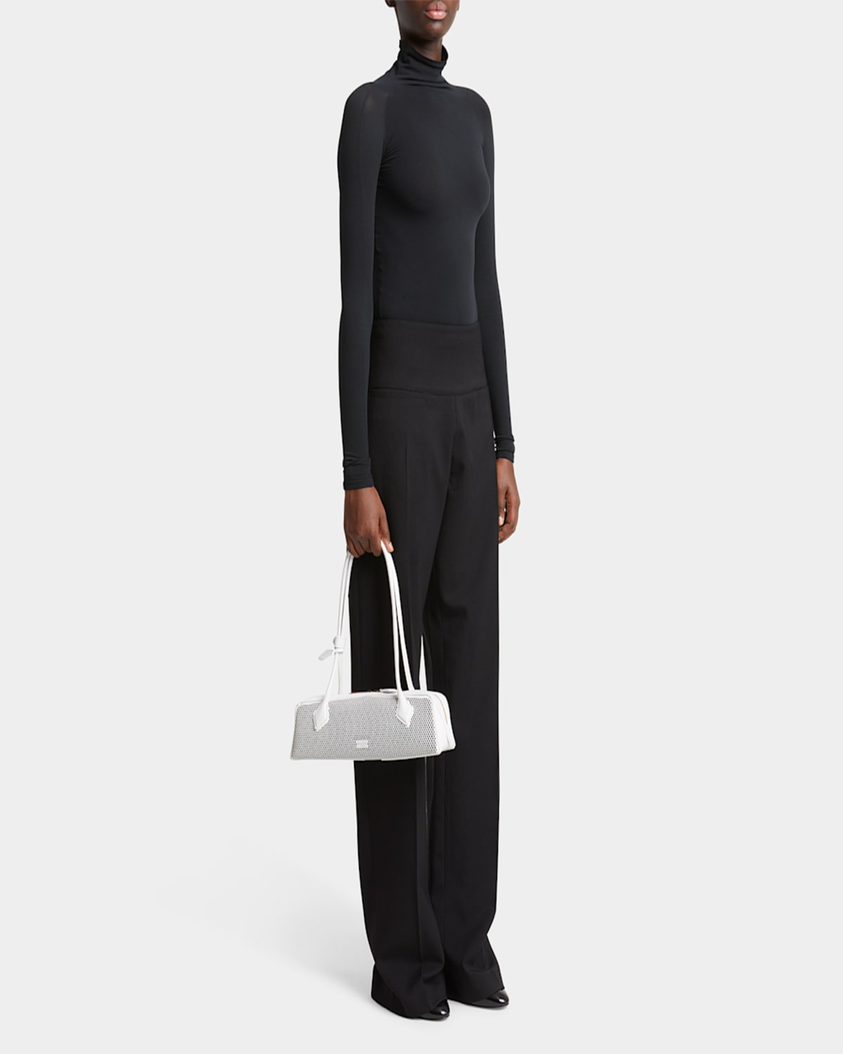 Alaïa Le Teckel Medium Shoulder Bag In Fishnet Leather In 010 Blanc Optique