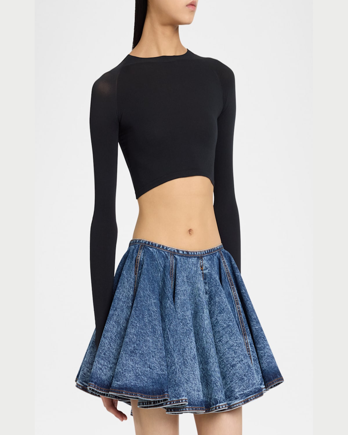 Alaïa Cropped Second-skin Top In Noir Alaia