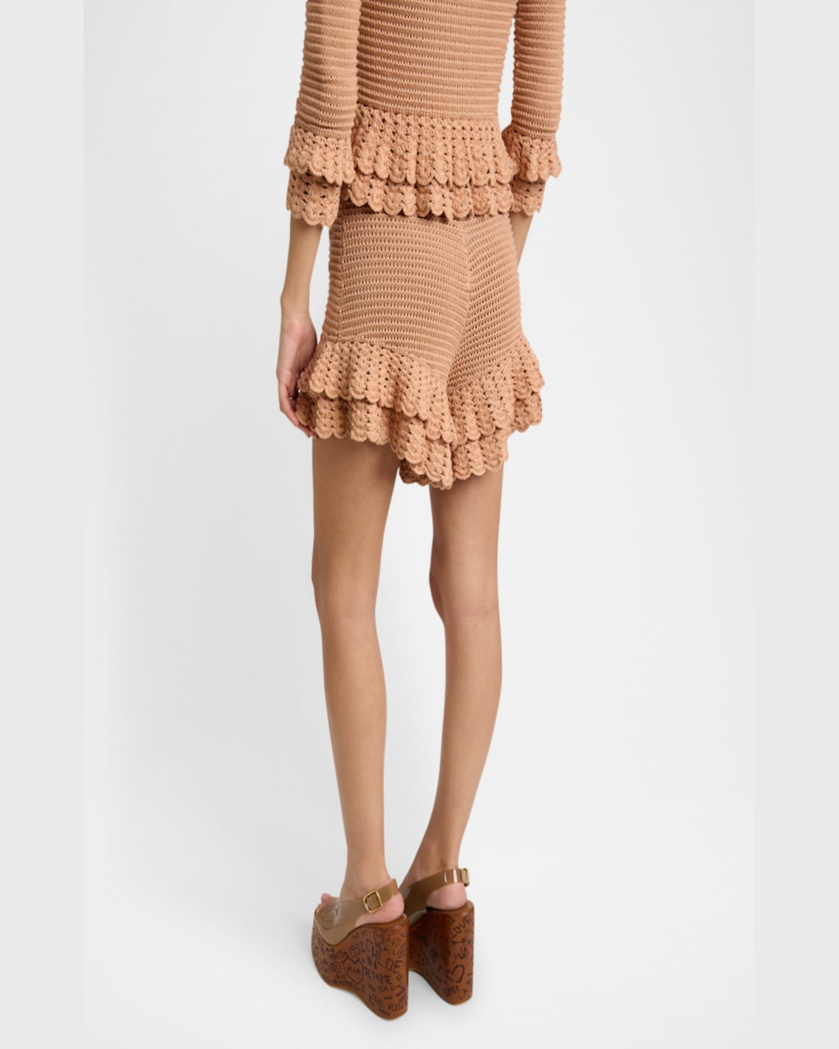 Chloé Tiered Ruffle Crochet Knit Shorts In Cheek